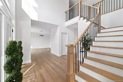 43 Hilltop Lane, Thornwood, NY 10594 - Photo 3