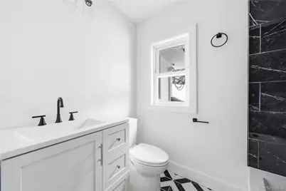126 Country Village Lane, East Islip, NY 11730 - Photo 15