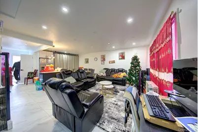 114-48 200th Street, Saint Albans, NY 11412 - Photo 5