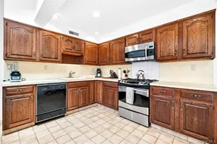 19 Indian Trail, White Plains, NY 10603 - Photo 15