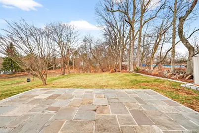 19 Indian Trail, White Plains, NY 10603 - Photo 33