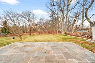 19 Indian Trail, White Plains, NY 10603 - Photo 33