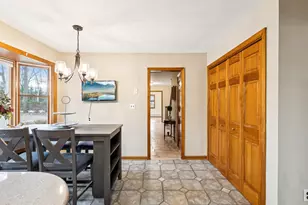 5 Linda Ct, Oyster Bay, NY 11771 - Photo 13