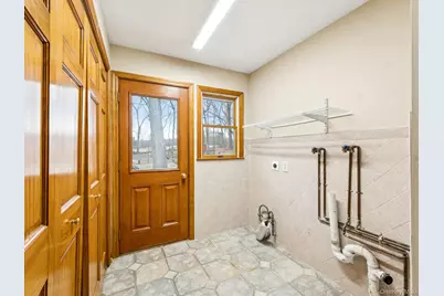 5 Linda Court, Oyster Bay, NY 11771 - Photo 33