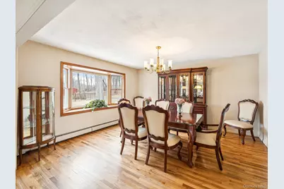 5 Linda Court, Oyster Bay, NY 11771 - Photo 7