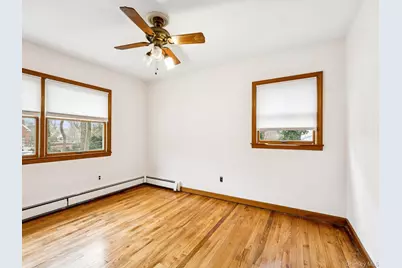 5 Linda Court, Oyster Bay, NY 11771 - Photo 27