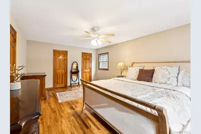 5 Linda Court, Oyster Bay, NY 11771 - Photo 23