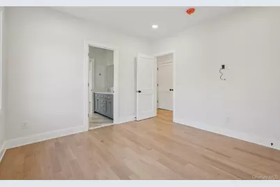 400 Phillips Hill Road, New City, NY 10956 - Photo 25