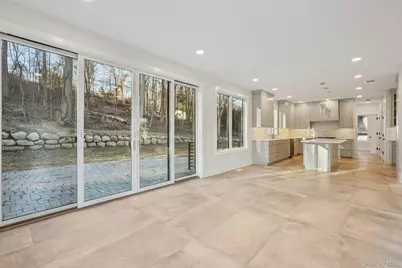 400 Phillips Hill Road, New City, NY 10956 - Photo 9