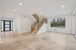 400 Phillips Hill Rd, New City, NY 10956 - Photo 13