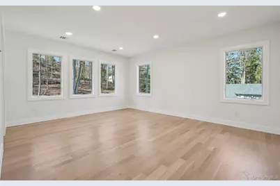 400 Phillips Hill Road, New City, NY 10956 - Photo 27