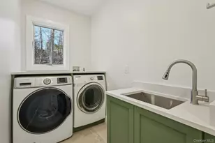 400 Phillips Hill Rd, New City, NY 10956 - Photo 35