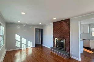 225 Norma Ave, West Islip, NY 11795 - Photo 11