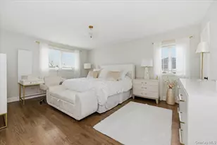 248 Bayview Ave, Massapequa, NY 11758 - Photo 17