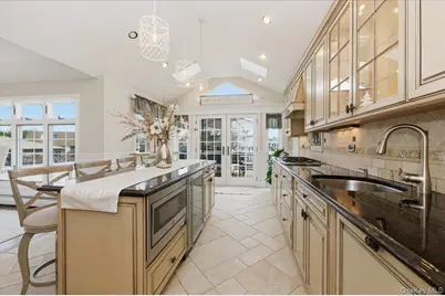 248 Bayview Avenue, Massapequa, NY 11758 - Photo 13