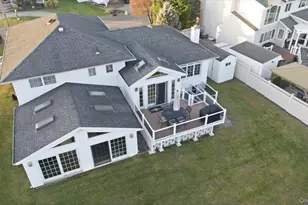 248 Bayview Ave, Massapequa, NY 11758 - Photo 43