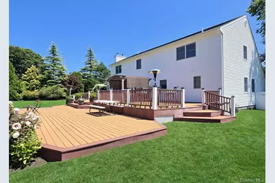 11 Simpson Gate, Manorville, NY 11949 - Photo 13