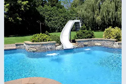 11 Simpson Gate, Manorville, NY 11949 - Photo 9