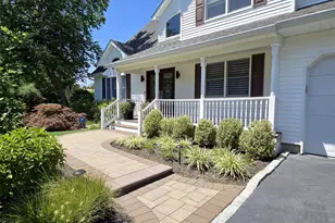 11 Simpson Gate, Manorville, NY 11949 - Photo 5