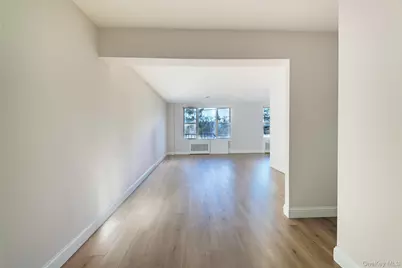 125 Bronx River Road #2E, Yonkers, NY 10704 - Photo 3