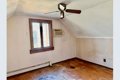 26 N Swezeytown Road, Middle Island, NY 11953 - Photo 17