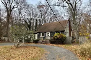 26 N Swezeytown Rd, Middle Island, NY 11953 - Photo 3