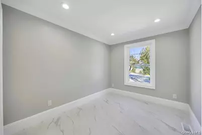 41 Perry Street, Hempstead, NY 11550 - Photo 9