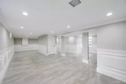 41 Perry Street, Hempstead, NY 11550 - Photo 25