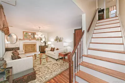 257 Melville Road, South Huntington, NY 11746 - Photo 3