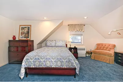 257 Melville Road, South Huntington, NY 11746 - Photo 23