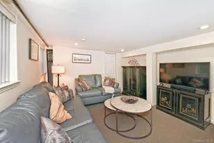 257 Melville Rd, South Huntington, NY 11746 - Photo 29