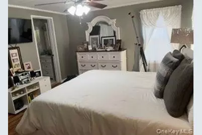 128 Brittany Terrace #128, New Windsor, NY 12575 - Photo 17