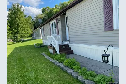 128 Brittany Terrace #128, New Windsor, NY 12575 - Photo 5