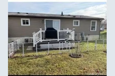 128 Brittany Terrace #128, New Windsor, NY 12575 - Photo 7