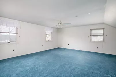 1691 Lehigh Road, Wantagh, NY 11793 - Photo 15