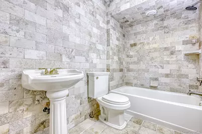 4 Hilltop Place, Monsey, NY 10952 - Photo 17