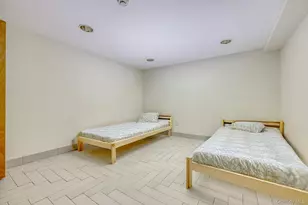 4 Hilltop Pl, Monsey, NY 10952 - Photo 25