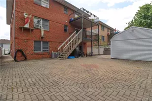 1078 Midland Ave, Bronxville, NY 10708 - Photo 15