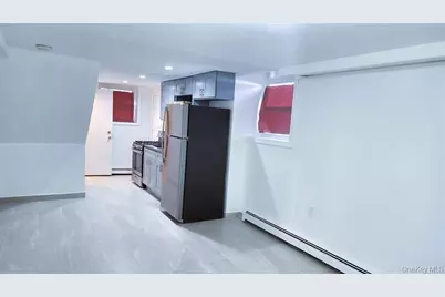 147-01 Brookville Boulevard #1st Floor, Rosedale, NY 11422 - Photo 7