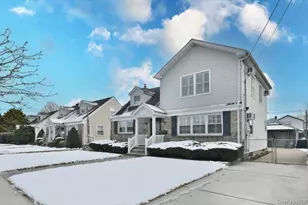 105 Dow Ave, Mineola, NY 11501 - Photo 27