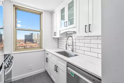 118-18 Union Turnpike #11A, Kew Gardens, NY 11415 - Photo 11