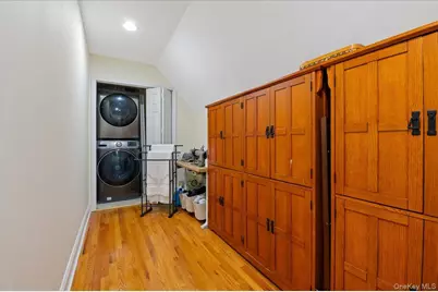 322 Elmore Avenue, East Meadow, NY 11554 - Photo 17