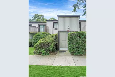 31 Richmond Boulevard #1A, Ronkonkoma, NY 11779 - Photo 1