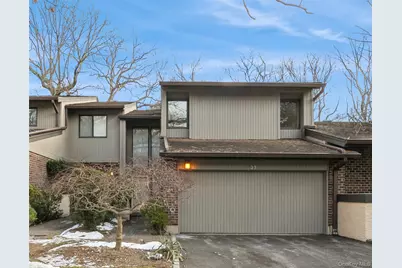 33 Club House Court #33, Jericho, NY 11753 - Photo 1