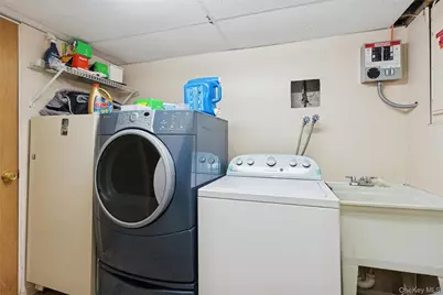 616 Duke Street, Westbury, NY 11590 - Photo 15