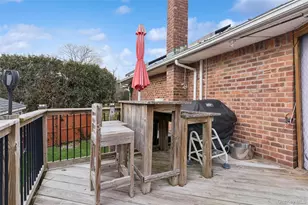 616 Duke St, Westbury, NY 11590 - Photo 21