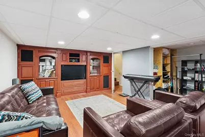 616 Duke Street, Westbury, NY 11590 - Photo 13