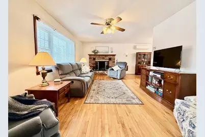 189 Beaver Drive, Mastic Beach, NY 11951 - Photo 11