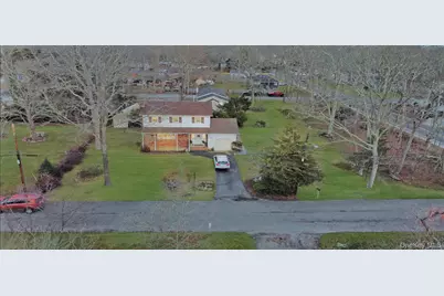 189 Beaver Drive, Mastic Beach, NY 11951 - Photo 37