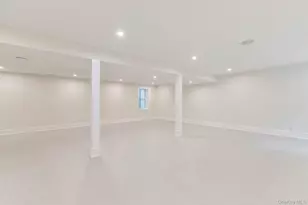 66 Peters Ln, Westhampton Beach, NY 11978 - Photo 33